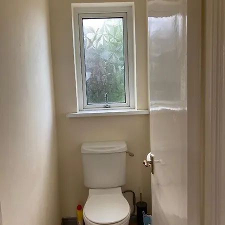 Ailes Apartment - Free Parking Belfast Exterior photo